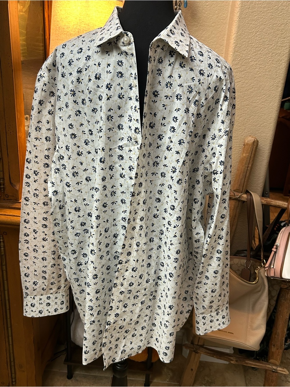 Hart Schaffner Marx White Button-Down Shirt with Navy Floral Print